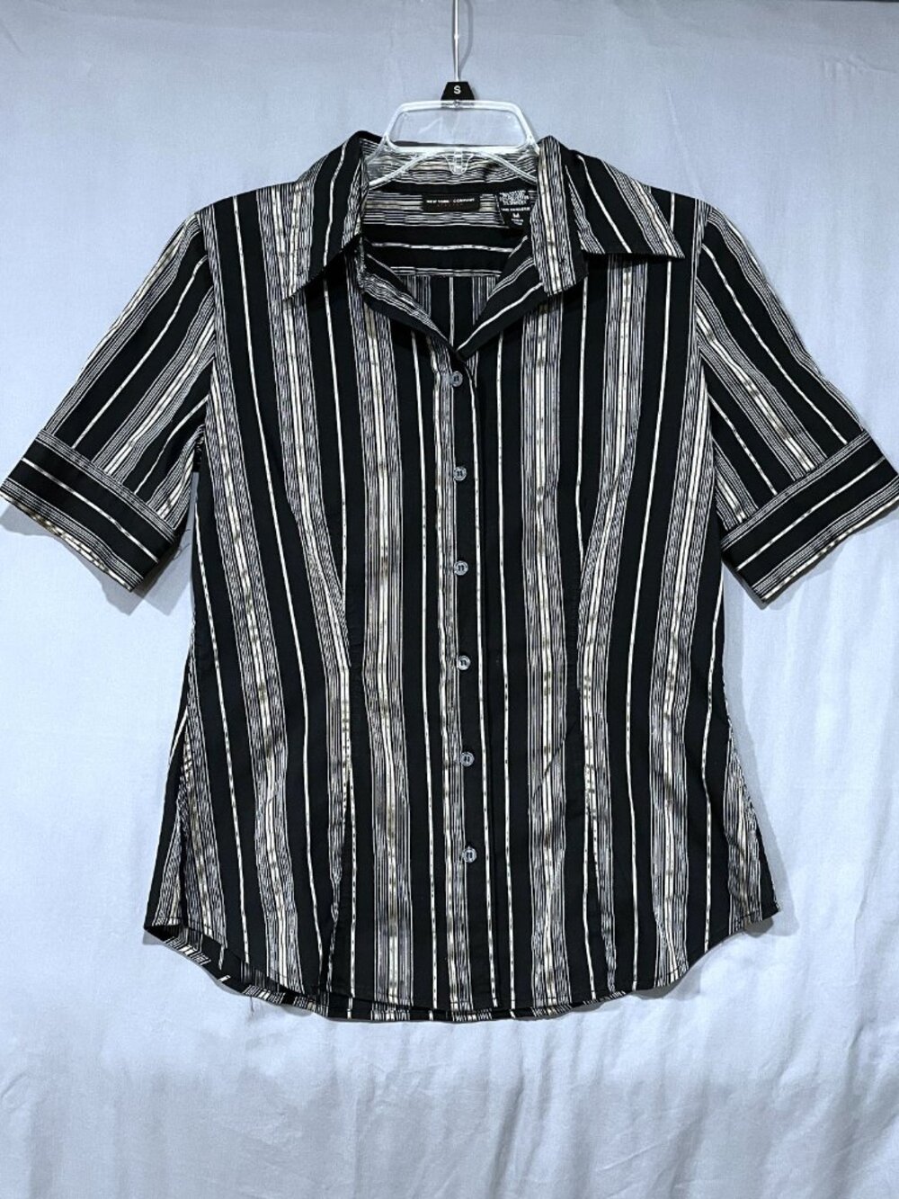 New York & Company – Short Sleeve Striped Blouse – Size Medium